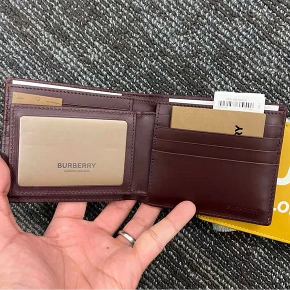 Burberry Ronan soft leather logo bifold wallet - Picture 6 of 8